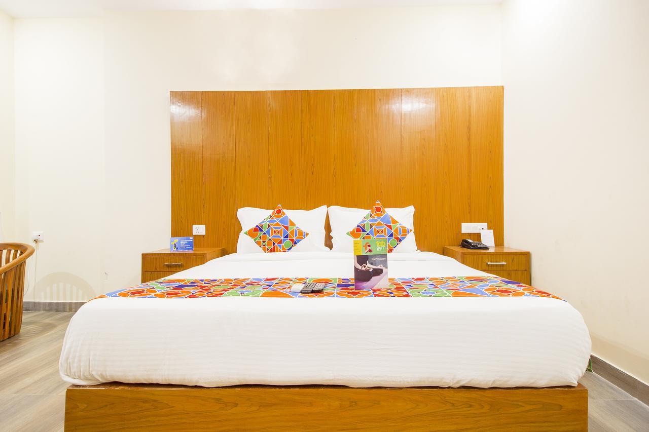 Deluxe Double Room,662873589:JPEG