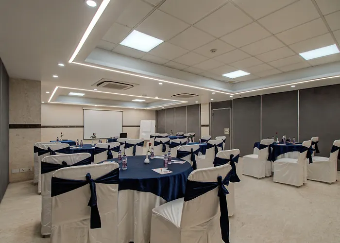 Townhouse Oak Safdarjung Hotel New Delhi